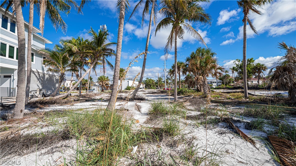 3250 Estero Blvd Property Photo 15