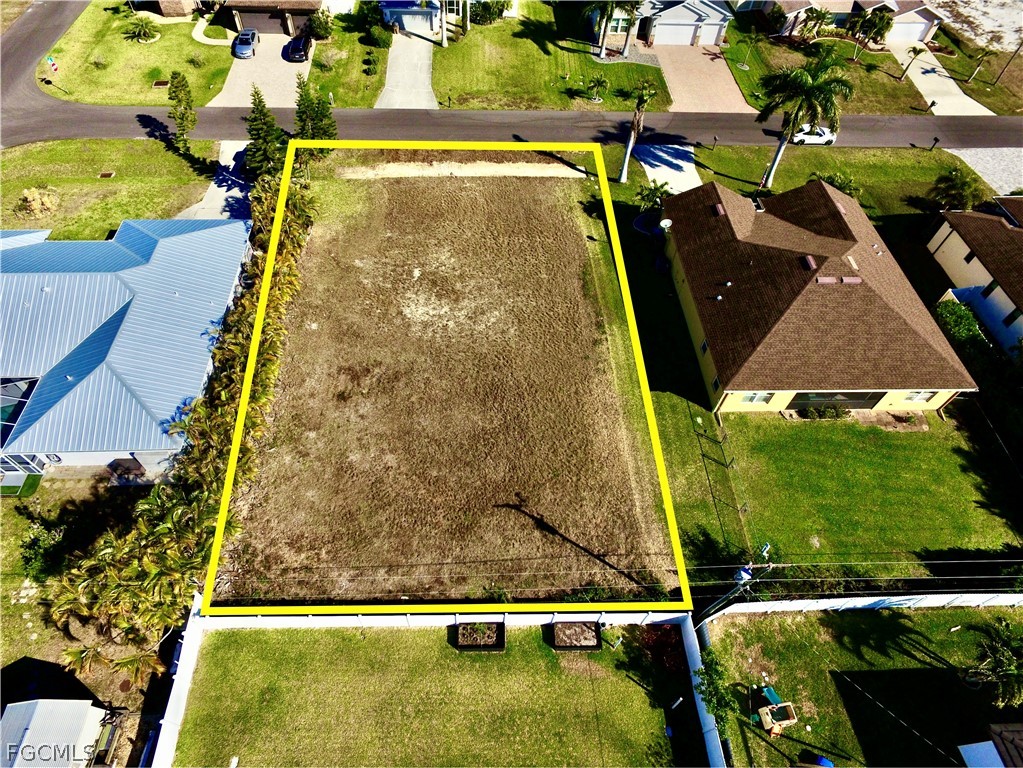 1910 Sw 39th Ter Property Photo 3