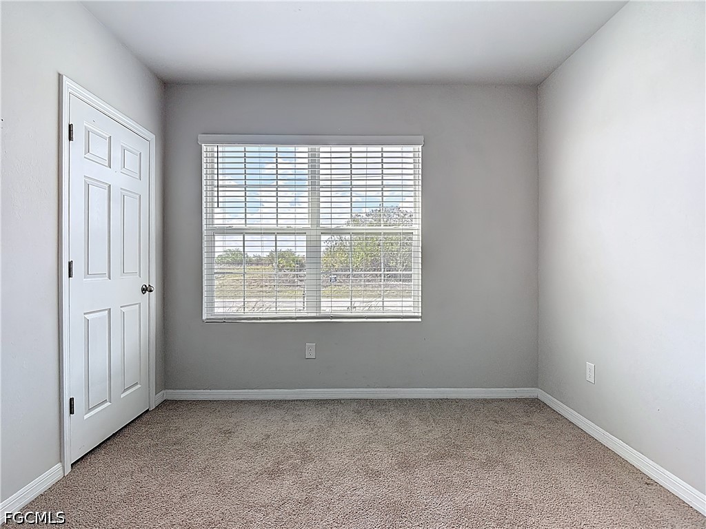 524 Glendale Ave Property Photo 3