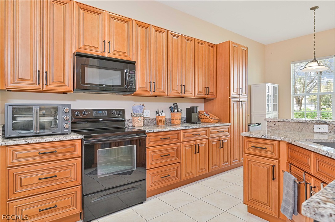 5582 Whispering Willow Way Property Photo 6