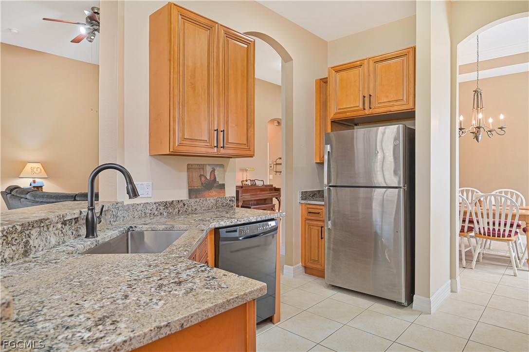 5582 Whispering Willow Way Property Photo 8