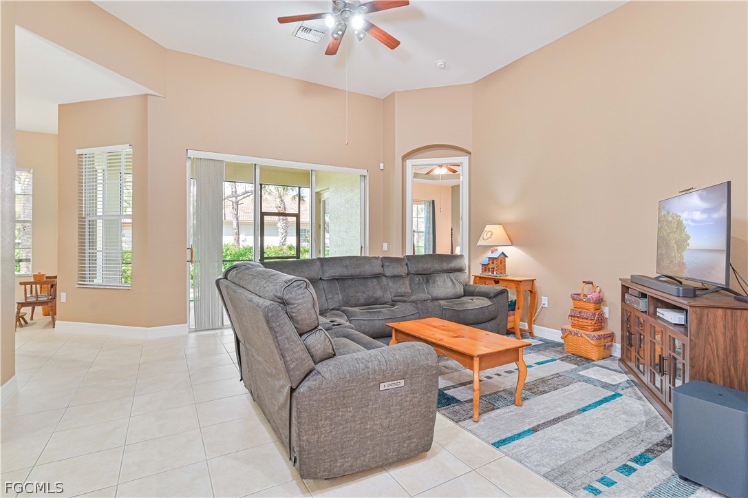 5582 Whispering Willow Way Property Photo 15