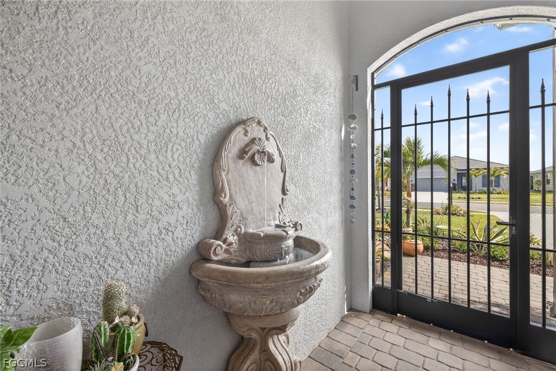 20641 Napa Loop Property Photo 3