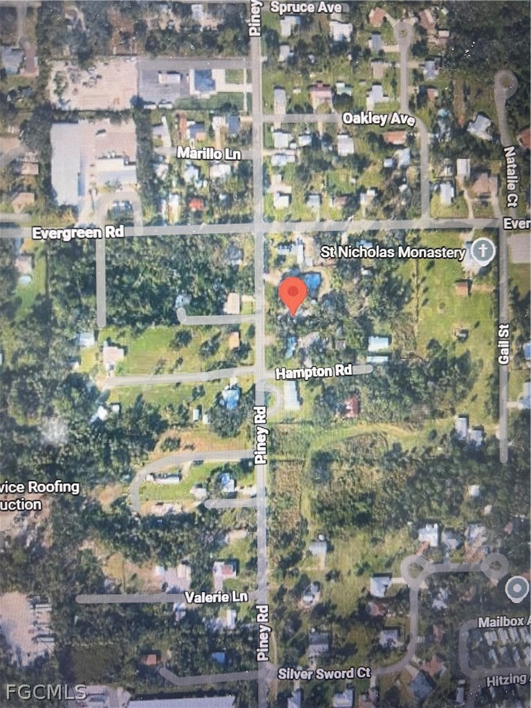1412 Piney Rd Property Photo 2