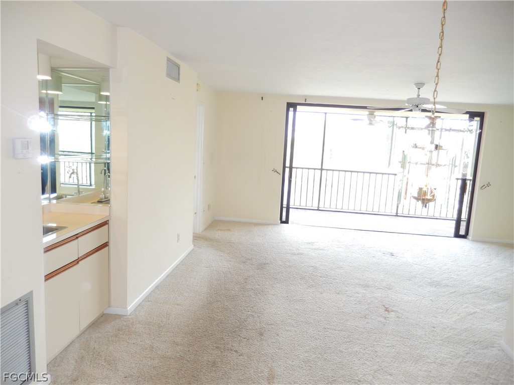 7119 Lakeridge View Ct 403 Property Photo 7