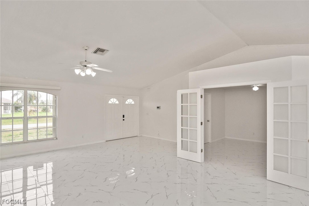 530 Peerless Cir Property Photo 8