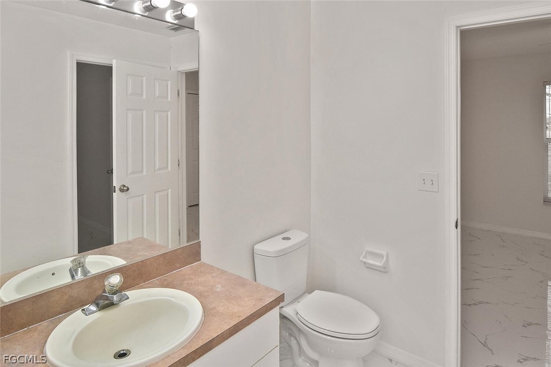 530 Peerless Cir Property Photo 32