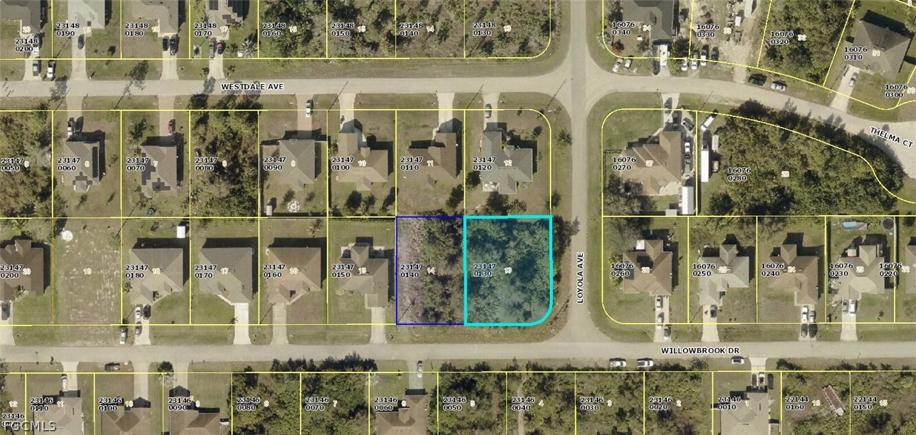 448 & 450 Willowbrook Dr Property Photo 1