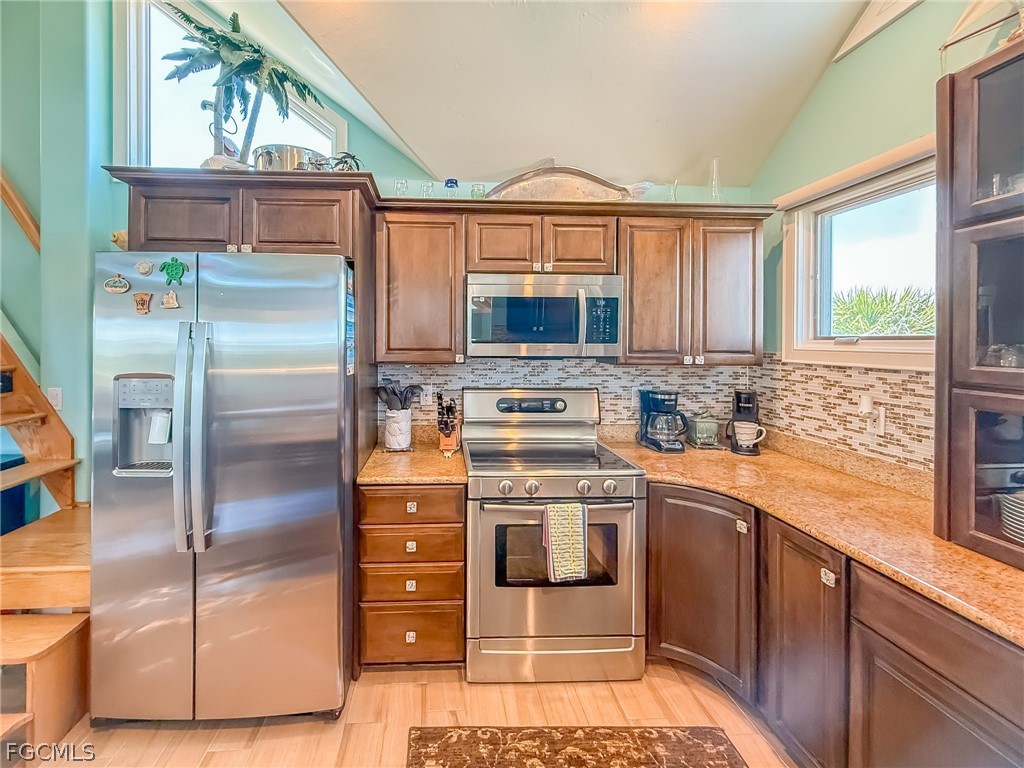 4541 Conch Shell Dr Property Photo 10