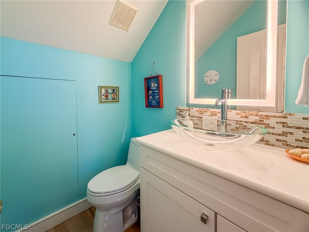4541 Conch Shell Dr Property Photo 17