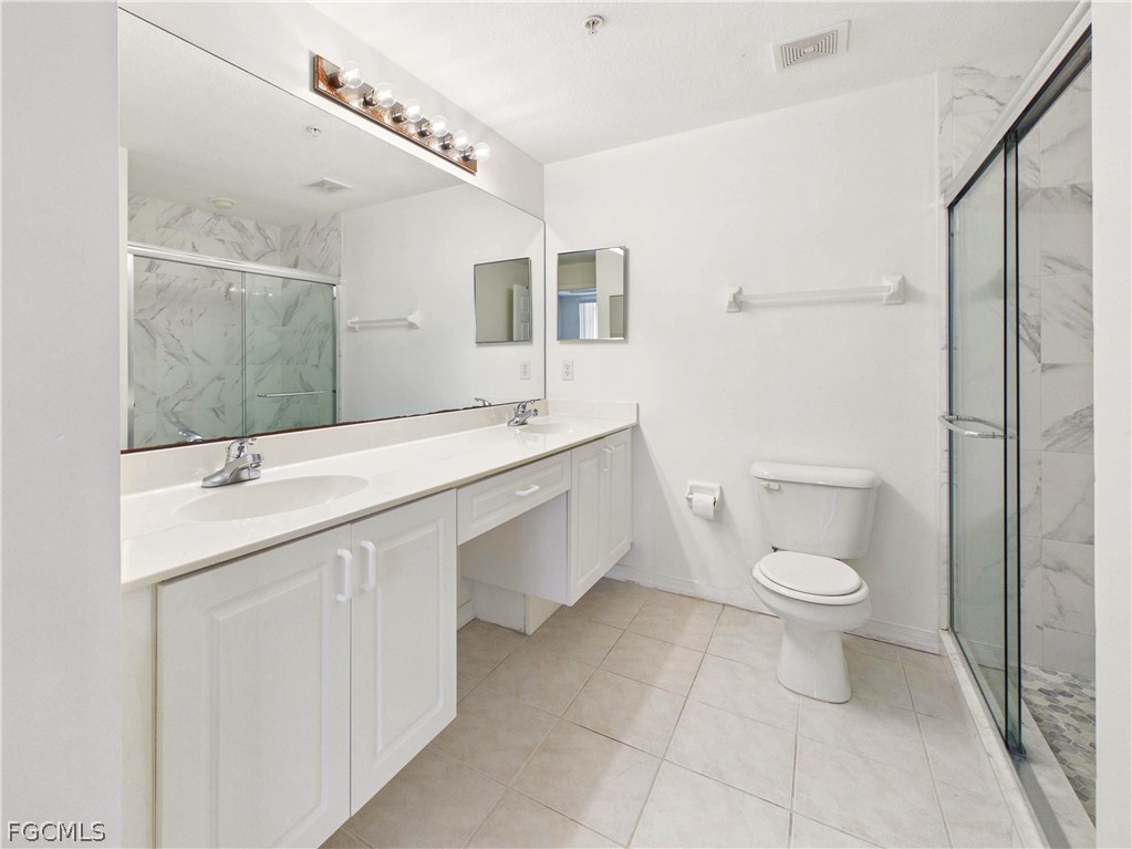 9015 Colby Dr 2012 Property Photo 6