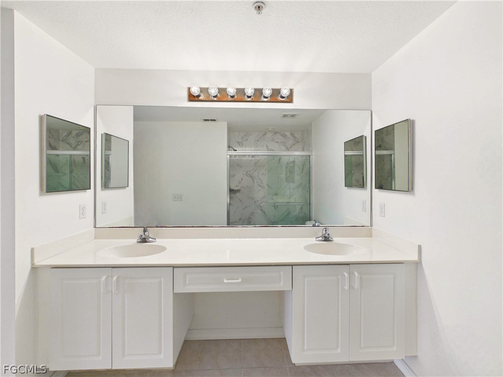 9015 Colby Dr 2012 Property Photo 7