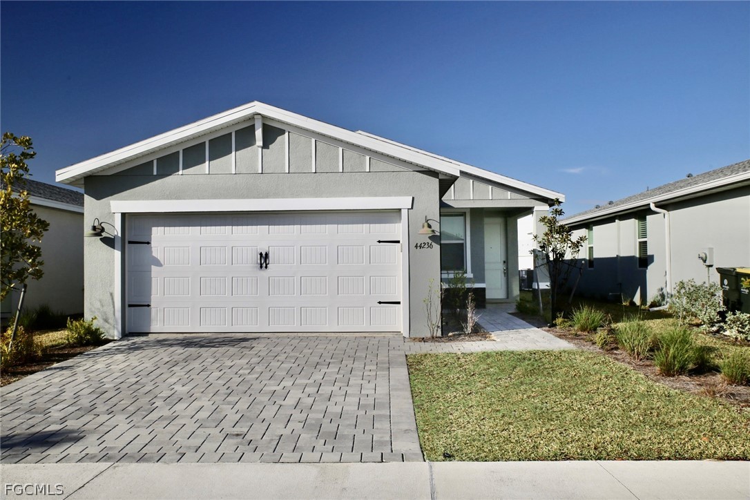 44236 Frontier Dr Property Photo 1