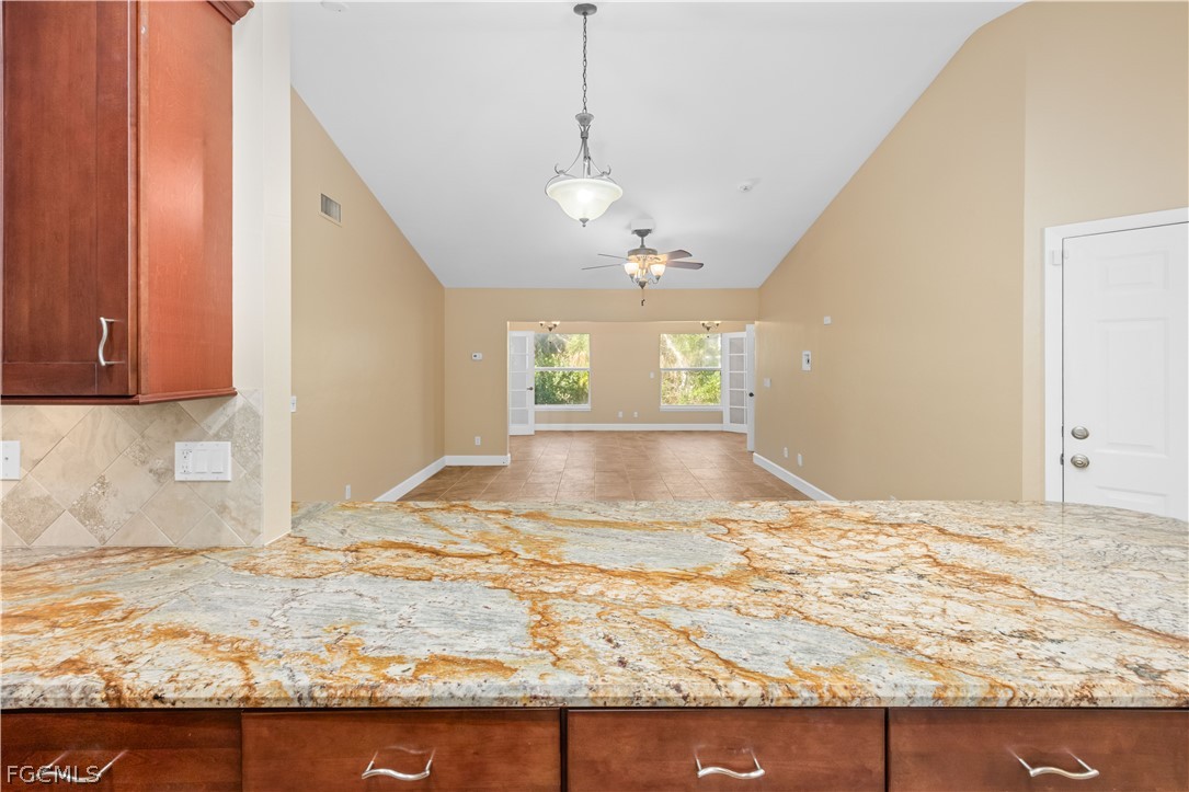 1813 Long Point Ln Property Photo 6