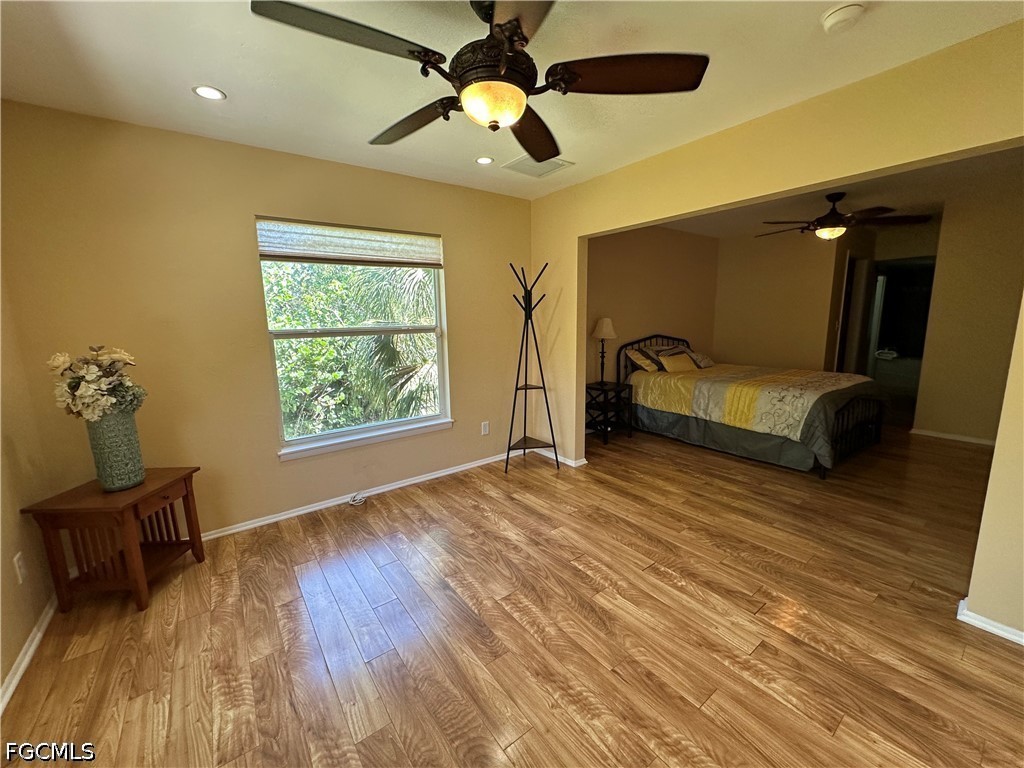 1813 Long Point Ln Property Photo 37