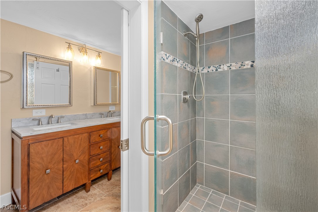 1813 Long Point Ln Property Photo 39