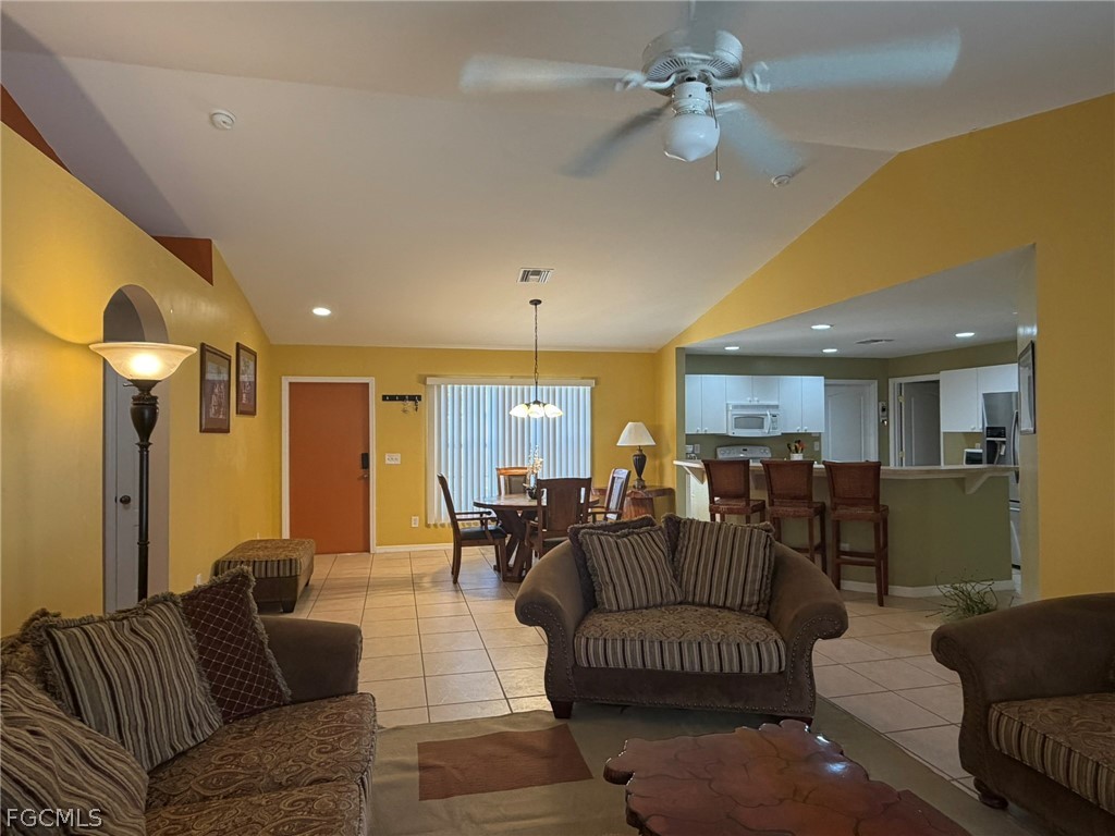 3732 Ne 12th Pl Property Photo 10