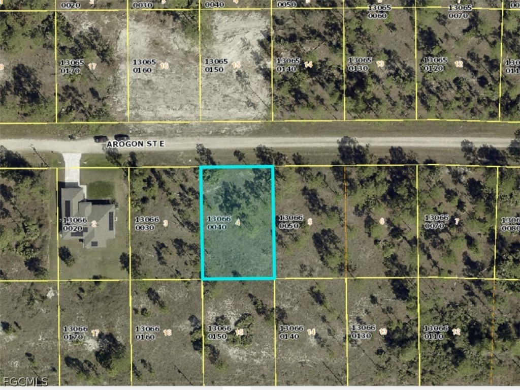 862 Arogon St E Property Photo 1