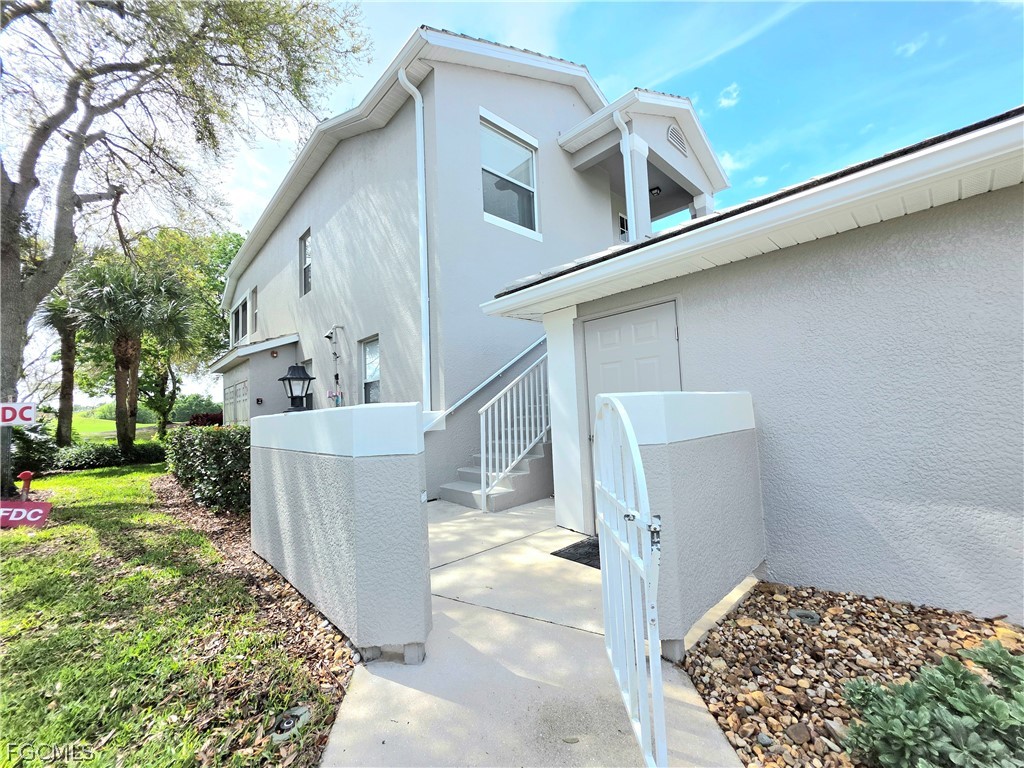 12070 Summergate Cir 201 Property Photo 3