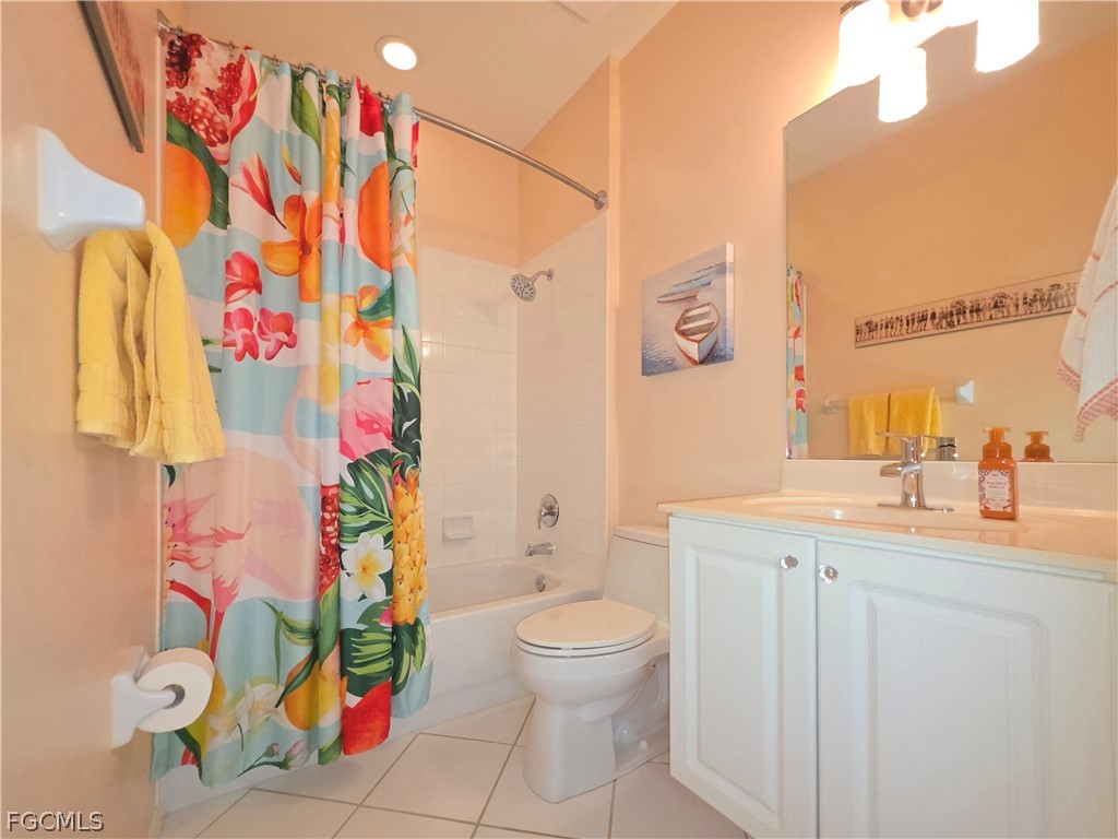 12070 Summergate Cir 201 Property Photo 10