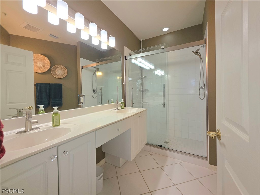 12070 Summergate Cir 201 Property Photo 21