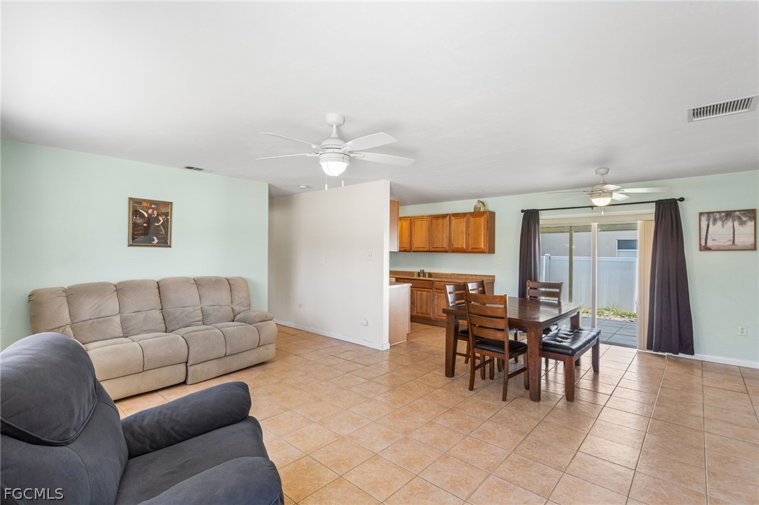 2803 W Cypress Ave Property Photo 6