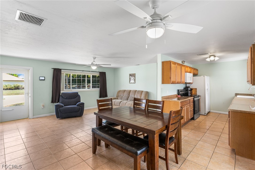 2803 W Cypress Ave Property Photo 7