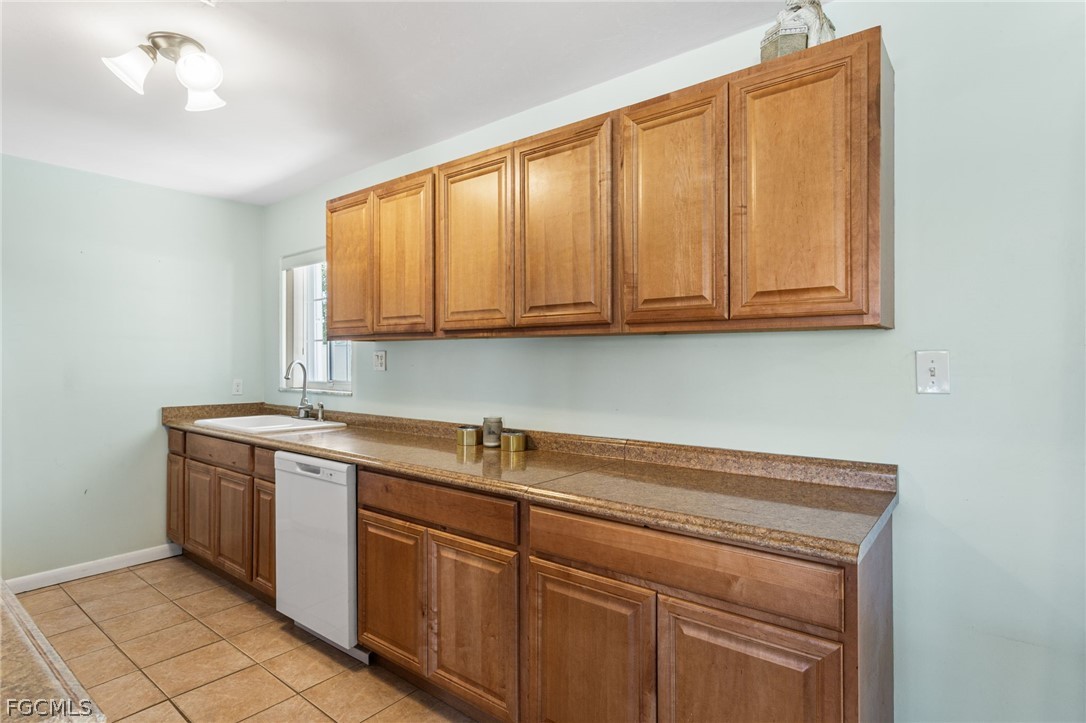 2803 W Cypress Ave Property Photo 12
