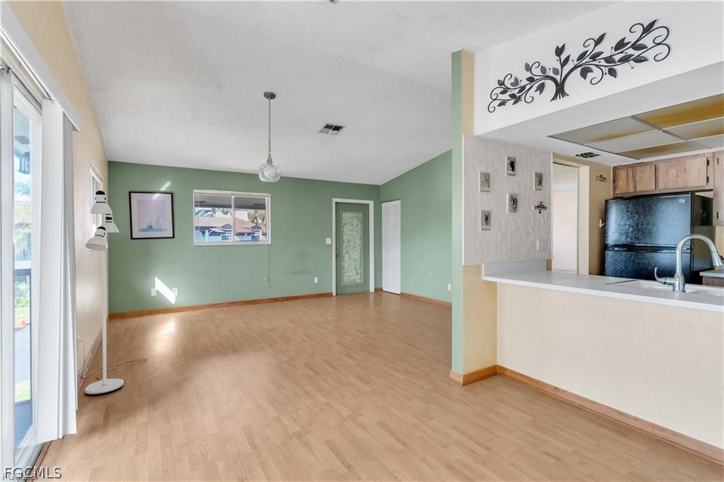 5761 Foxlake Dr F Property Photo 21