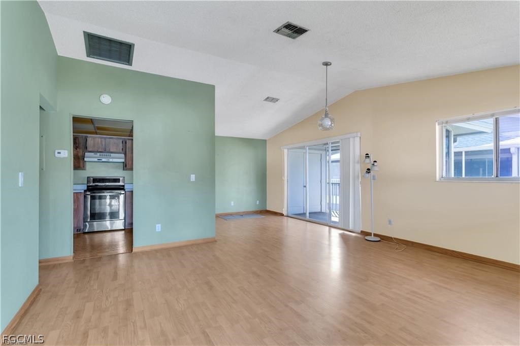 5761 Foxlake Dr F Property Photo 25