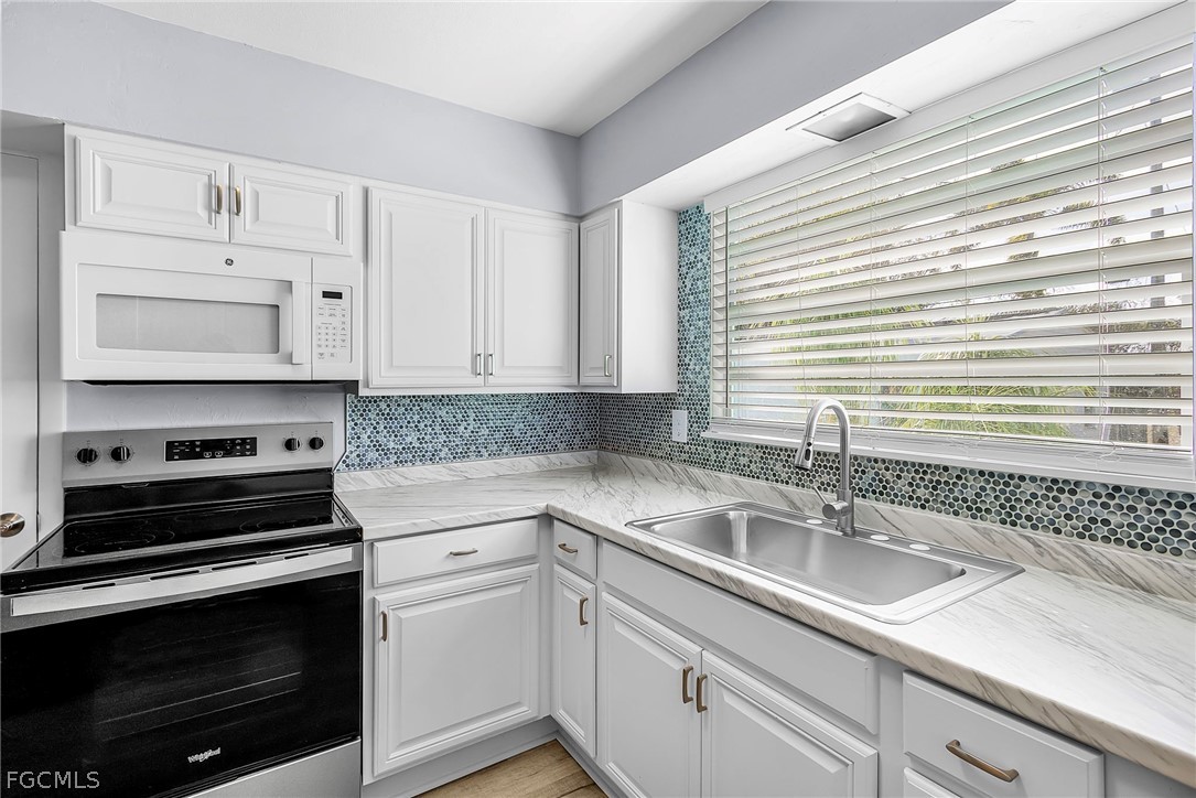 5935 Sea Bass Rd Property Photo 11