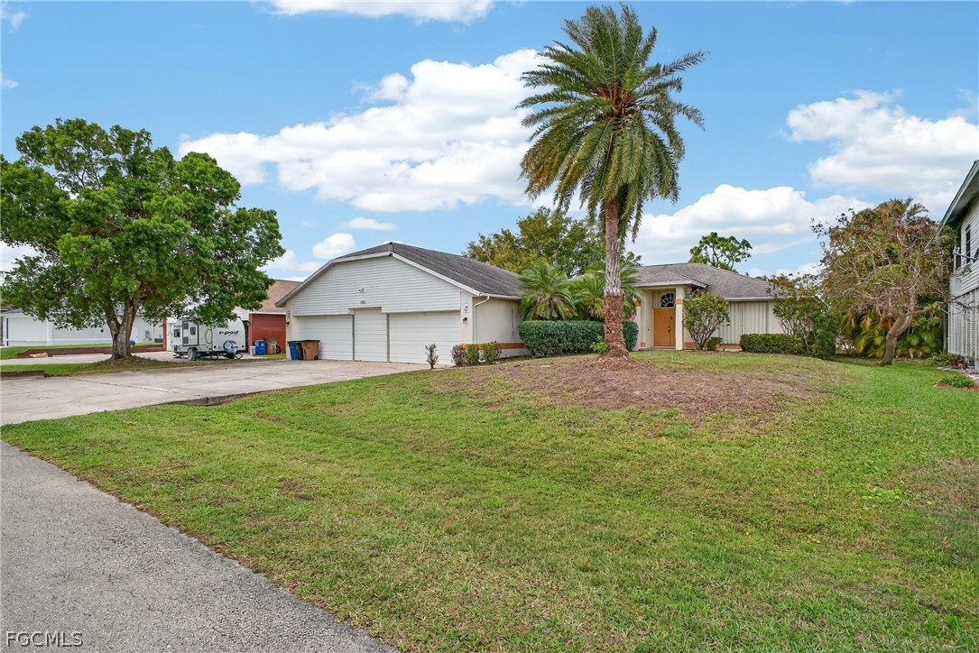 6890 Circle Dr Property Photo 1