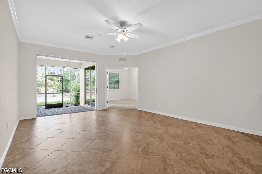 17604 Wayside Bend Property Photo 24