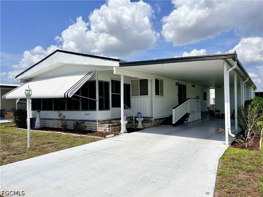 3049 Longview Ln Property Photo 1