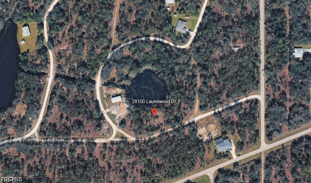 28100 Laurelwood Dr Property Photo 2