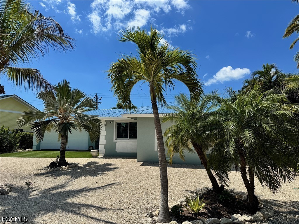 240 Southwinds Dr Property Photo 3
