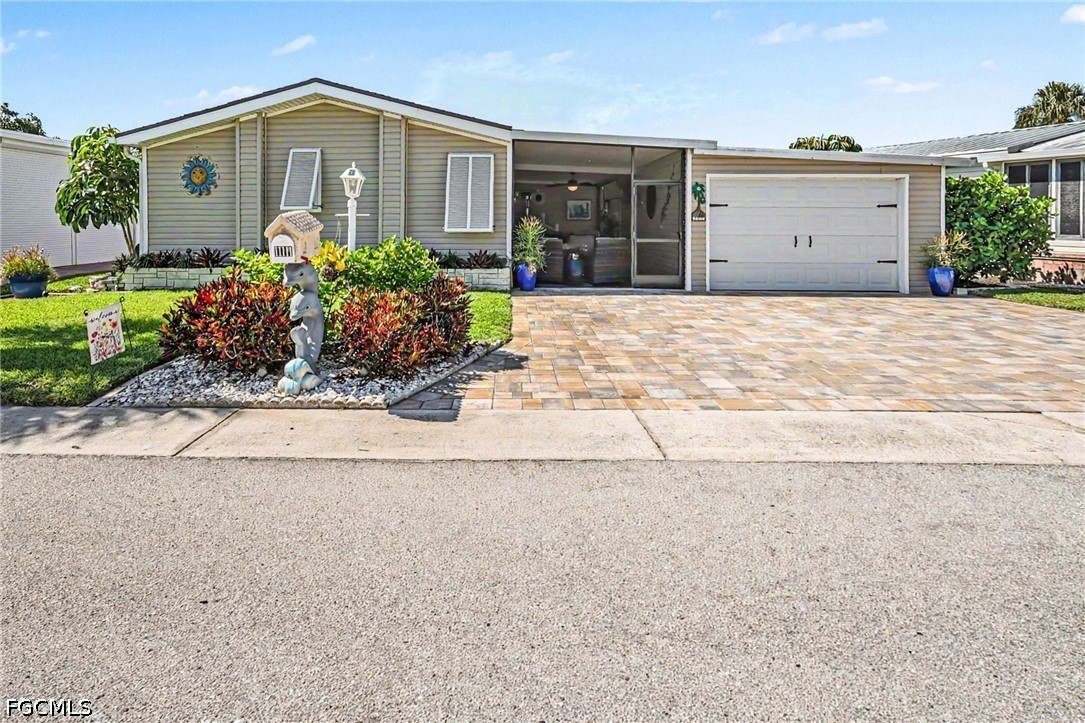11111 Bayside Ln Property Photo 1