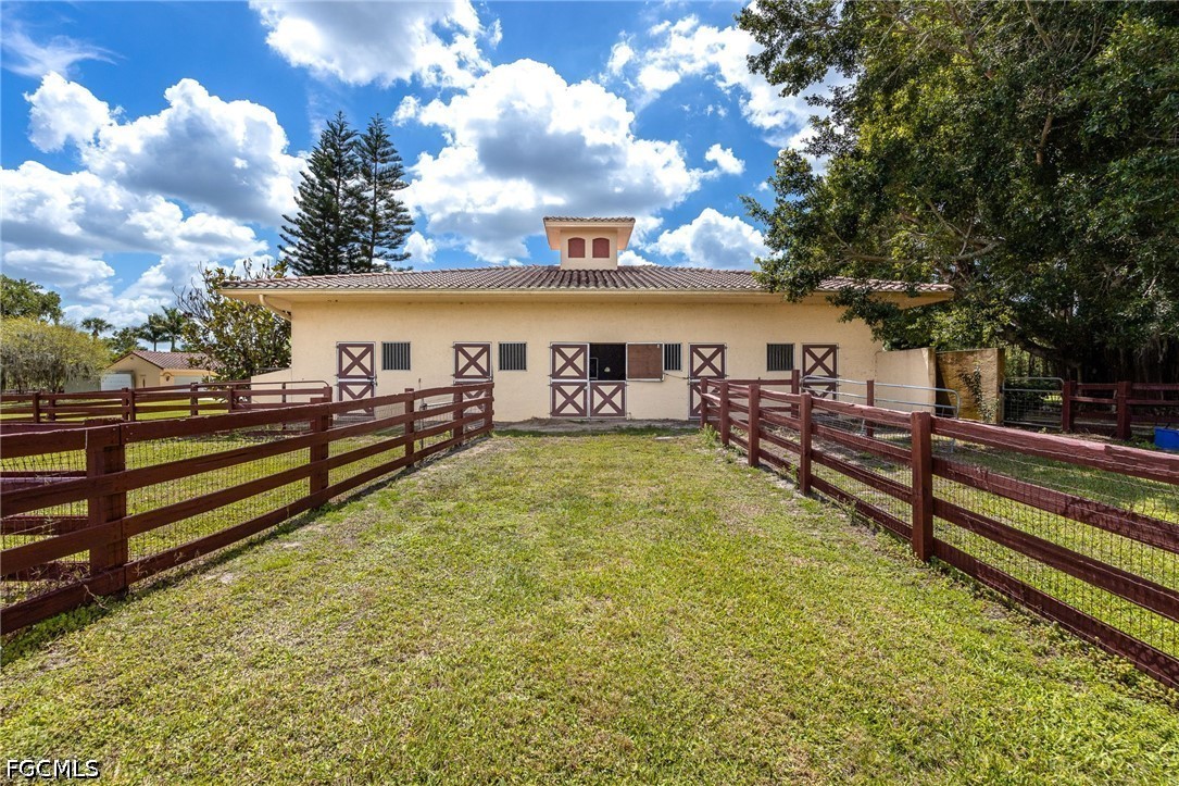 16100 N River Rd Property Photo 32