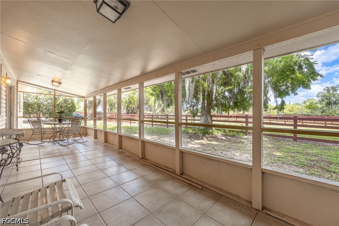 16100 N River Rd Property Photo 45