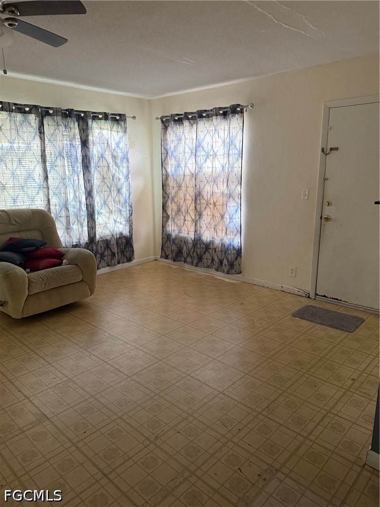 212 Davis Rd Property Photo 9