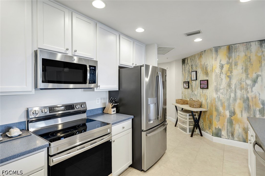 5781 Cape Harbour Dr 1108 Property Photo 14