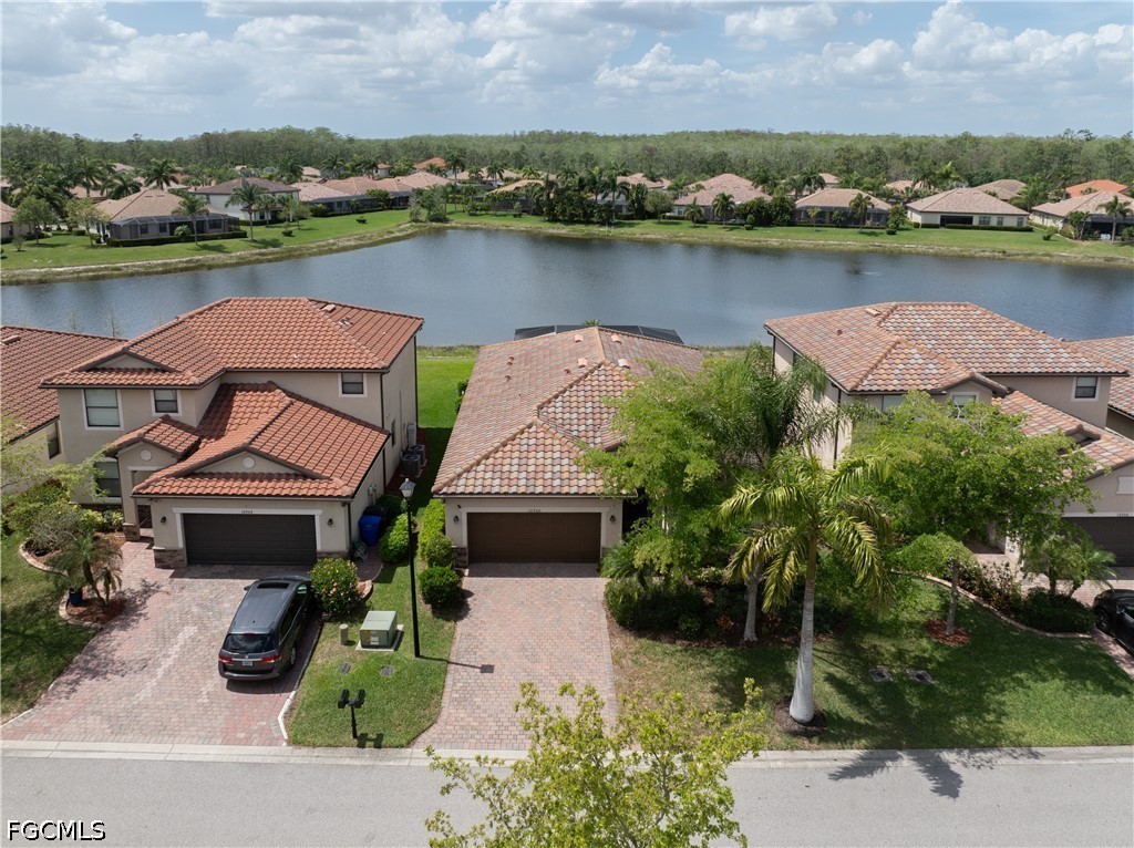 10960 Cherry Laurel Dr Property Photo 3