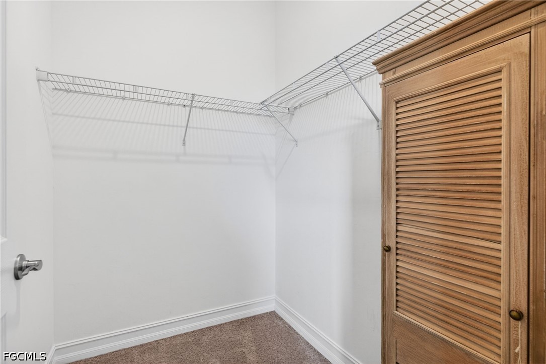 15330 Yellow Birch Ct Property Photo 20