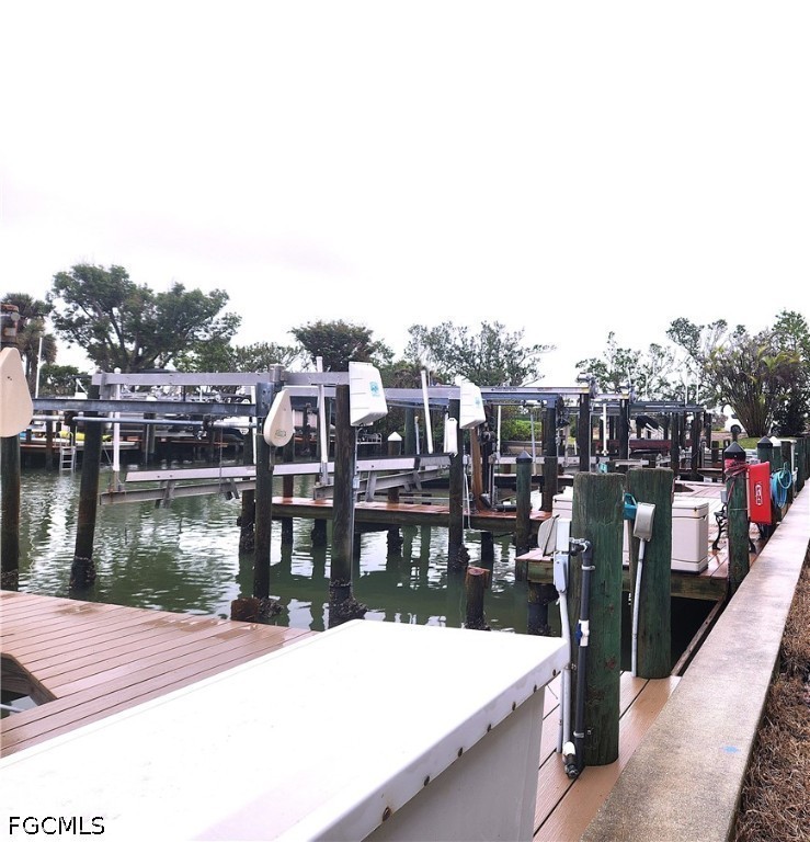 4511 Bay Beach Lane Property Photo 4