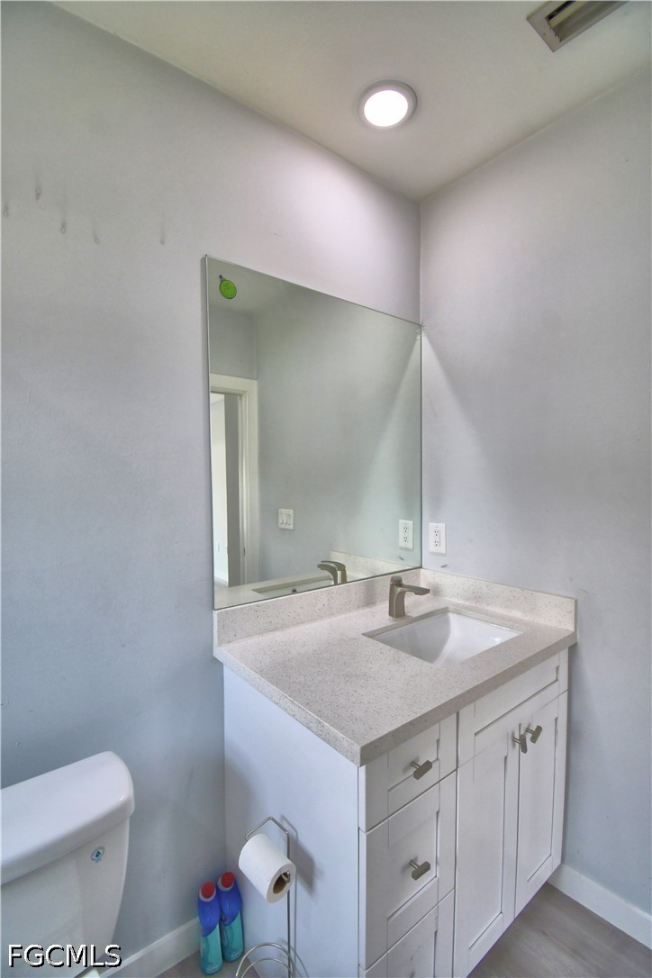713/715 W 12th St Property Photo 22