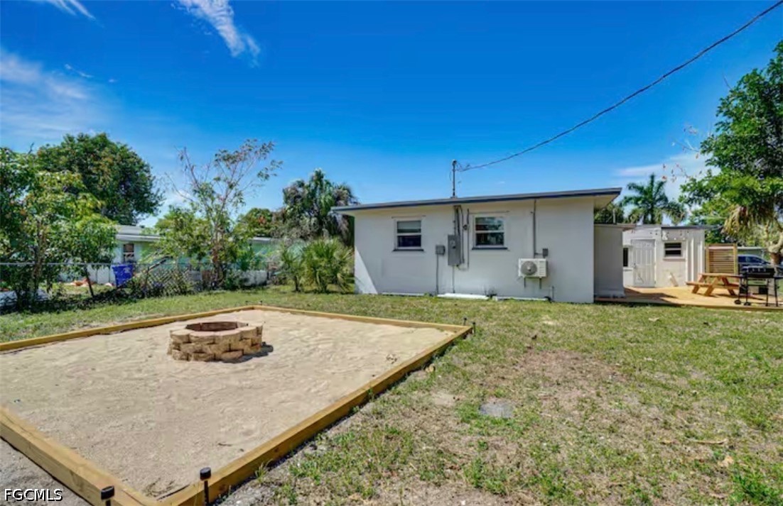 3067 Royal Palm Ave Property Photo 3