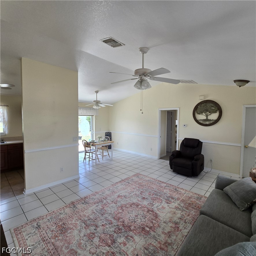308 Nw 20th Ter Property Photo 16