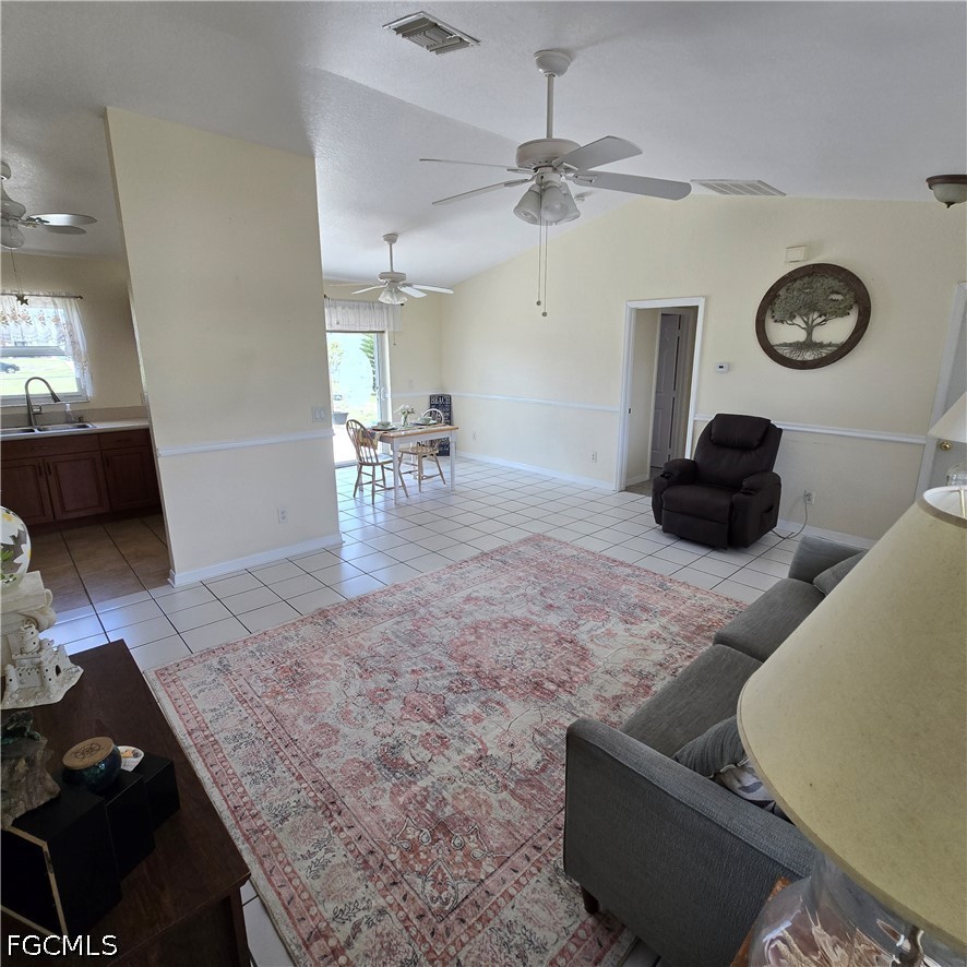 308 Nw 20th Ter Property Photo 34