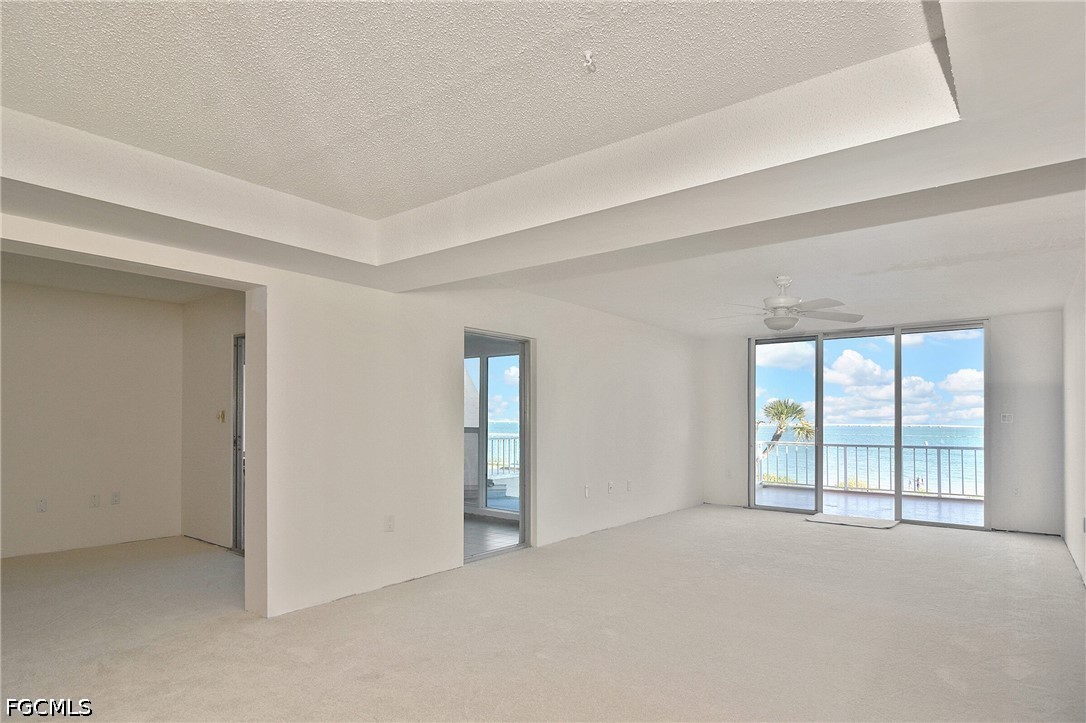 200 Periwinkle Way 225 Property Photo 10