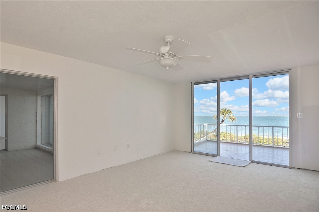 200 Periwinkle Way 225 Property Photo 11